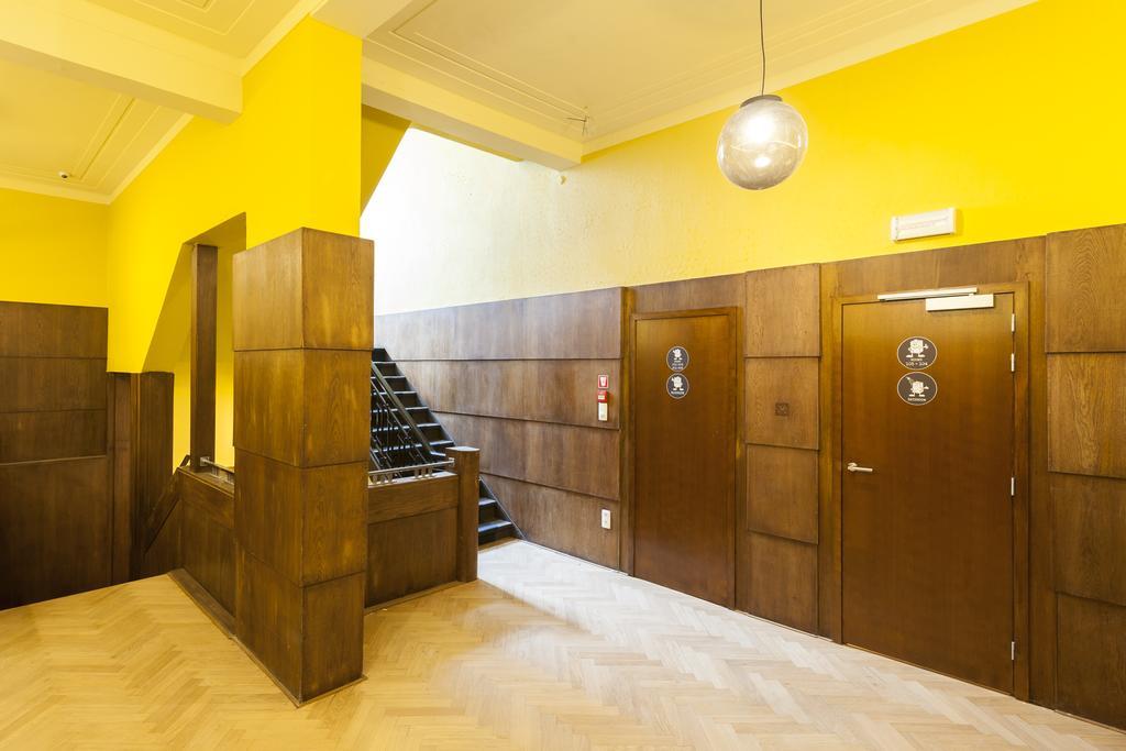 Backstay Hostel Гент Экстерьер фото