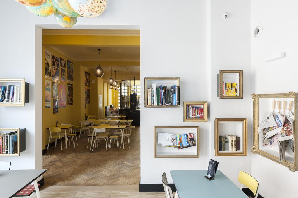 Backstay Hostel Гент Экстерьер фото